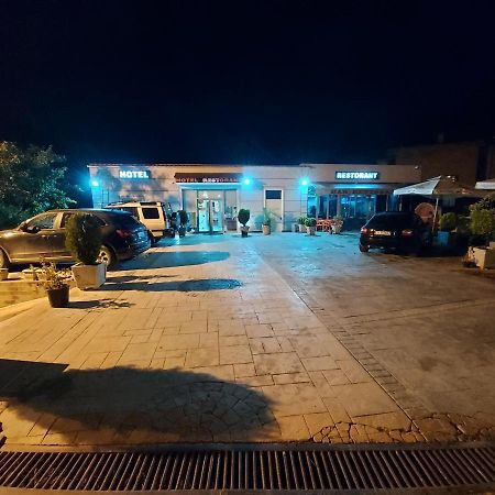 Hotel Kalemi Corovode Экстерьер фото