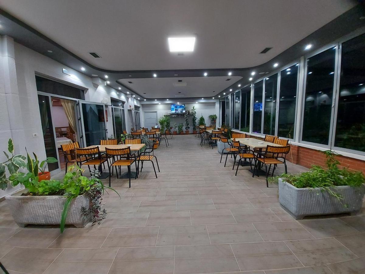Hotel Kalemi Corovode Экстерьер фото